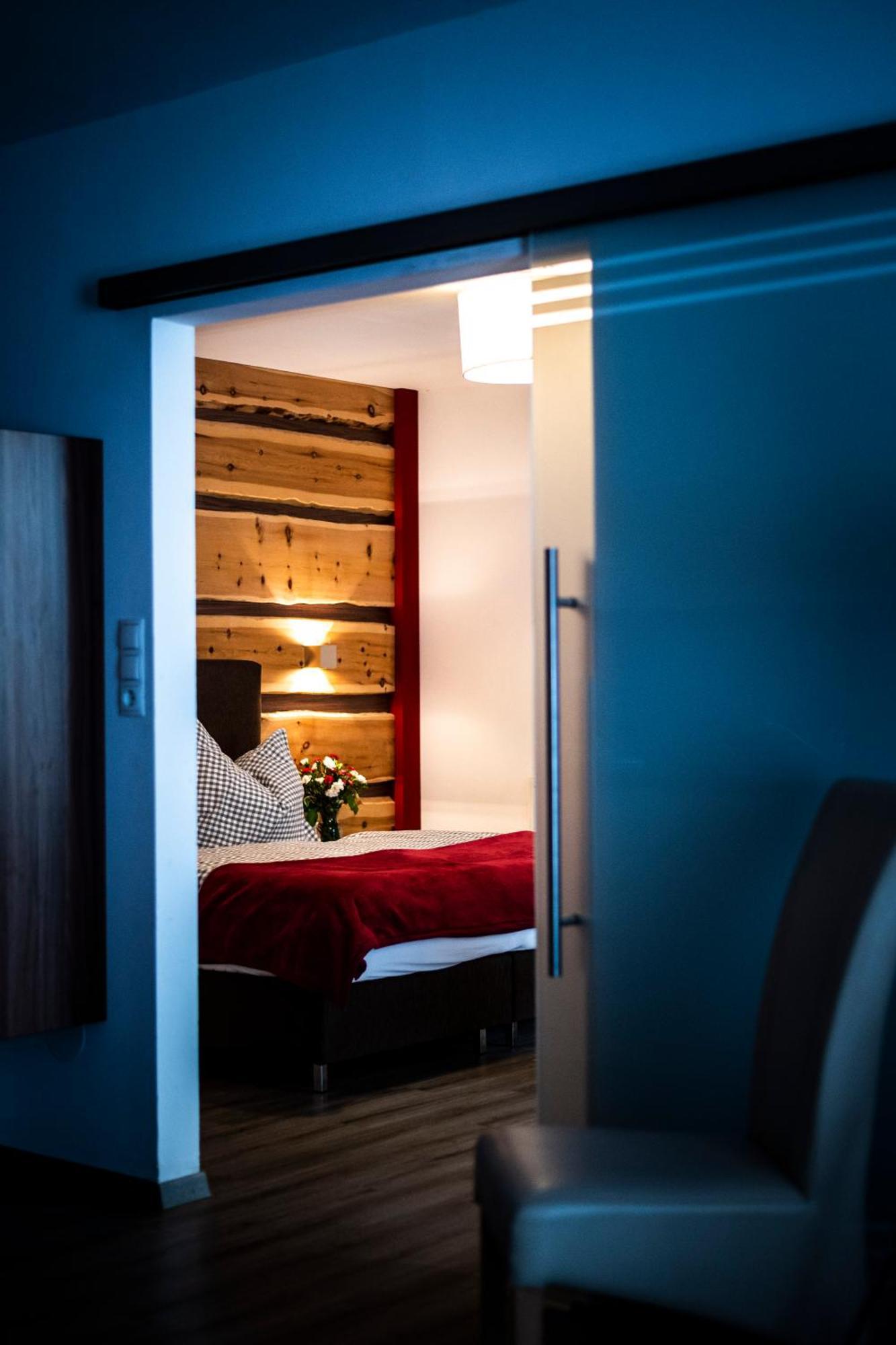 Hotel Gastwirtschaft Hold à Monichwald Extérieur photo
